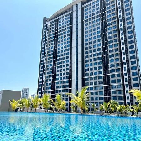 Jesselton Quay Sea View 호텔 코타키나발루 외부 사진